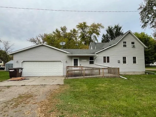 $180,000 | 76 4th Avenue, Wood Lake, MN 56297