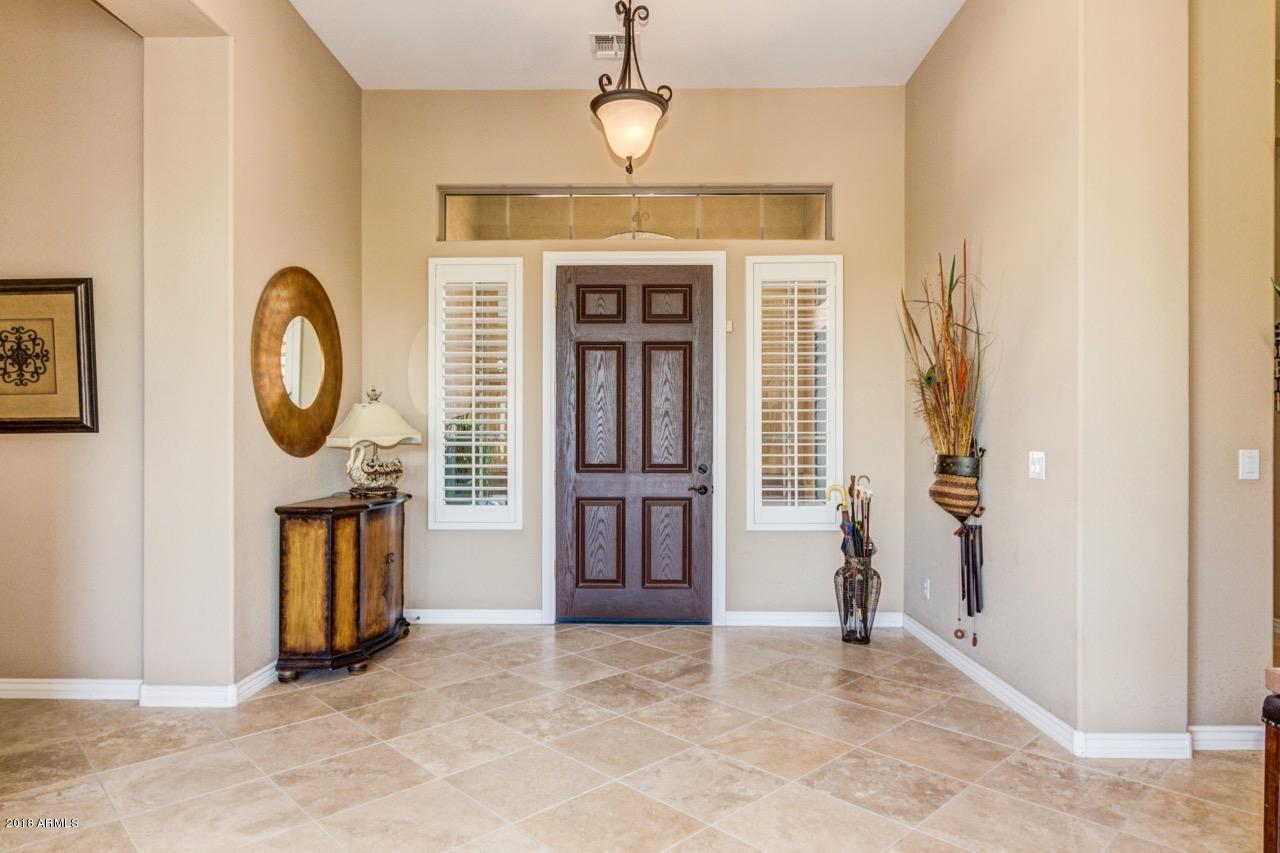 40808 North River Bend Road Phoenix, AZ 85086 - Photo 4 of 39 4-Entry