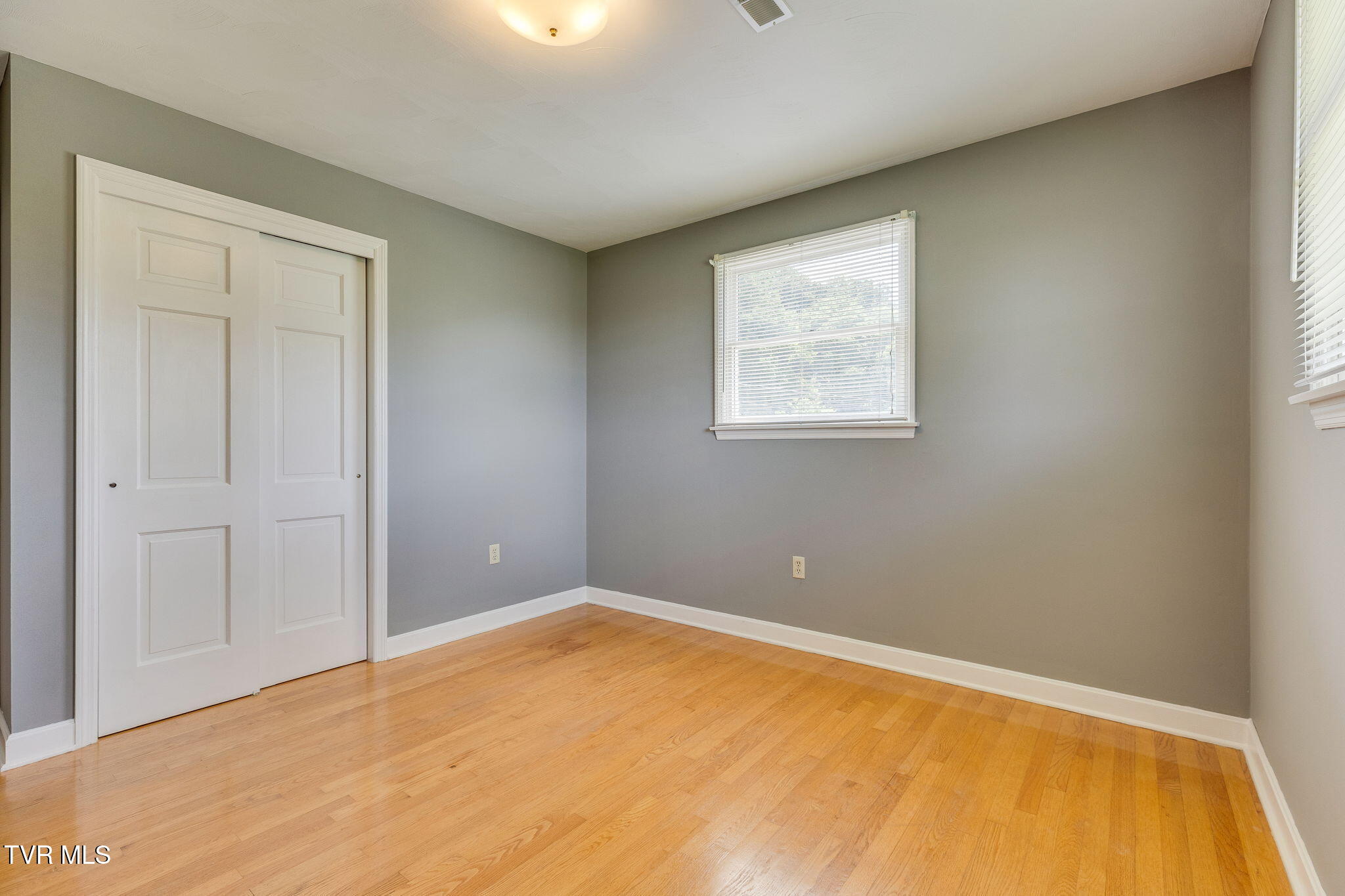 708 Hill Road Kingsport, TN 37664 - Photo 26 of 44 025