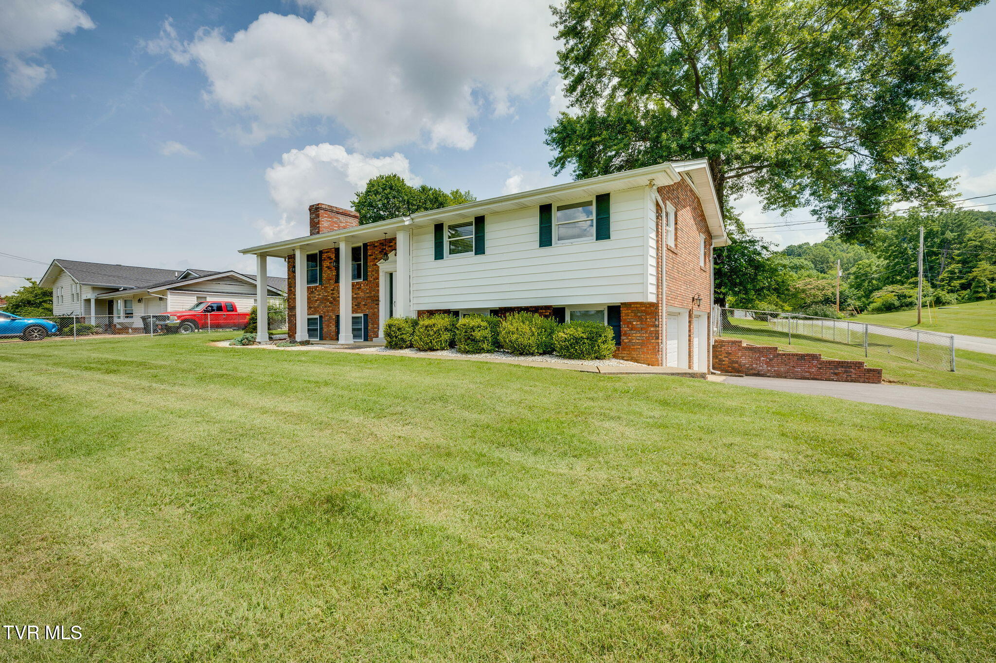 708 Hill Road Kingsport, TN 37664 - Photo 37 of 44 003