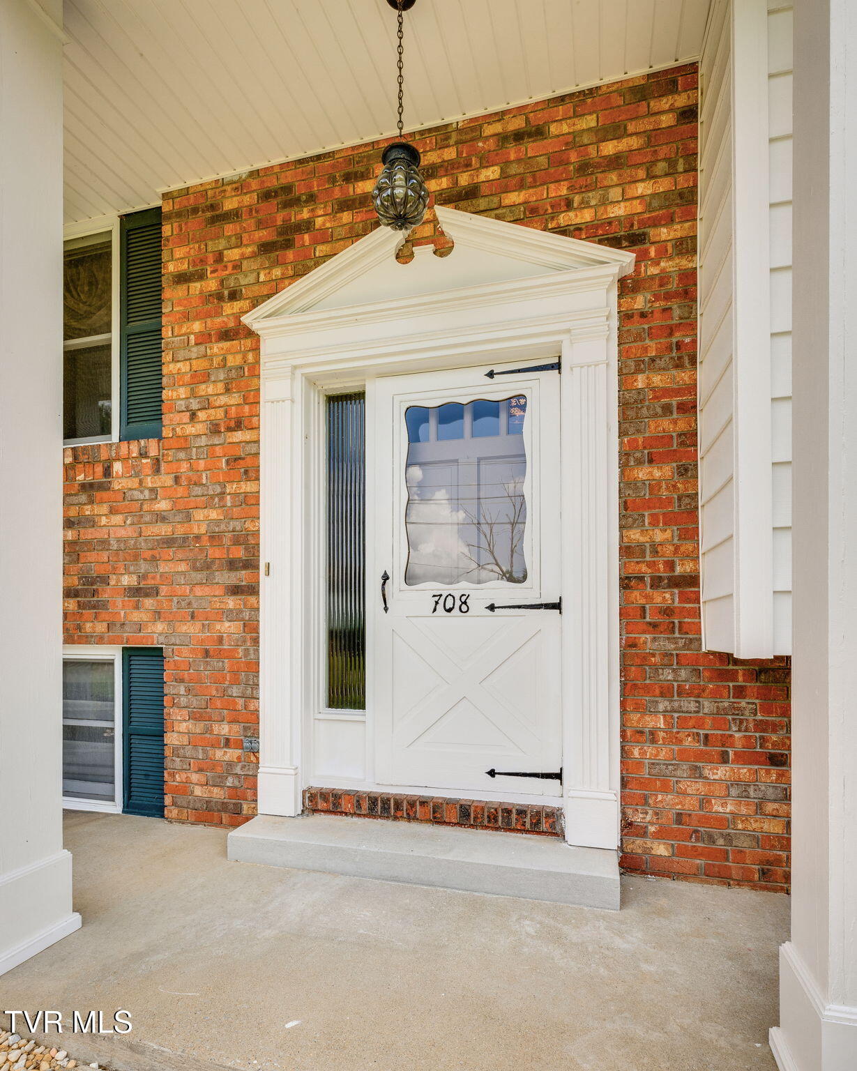 708 Hill Road Kingsport, TN 37664 - Photo 4 of 44 004