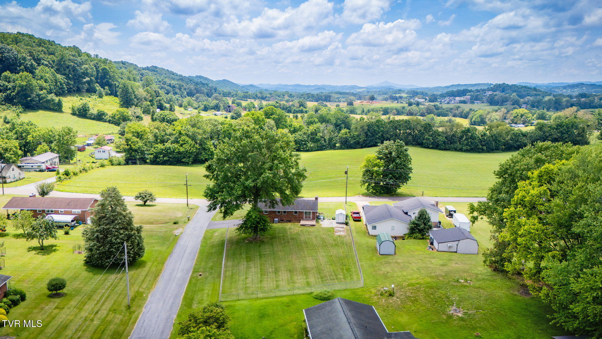 708 Hill Road Kingsport, TN 37664 - Photo 39 of 44 104