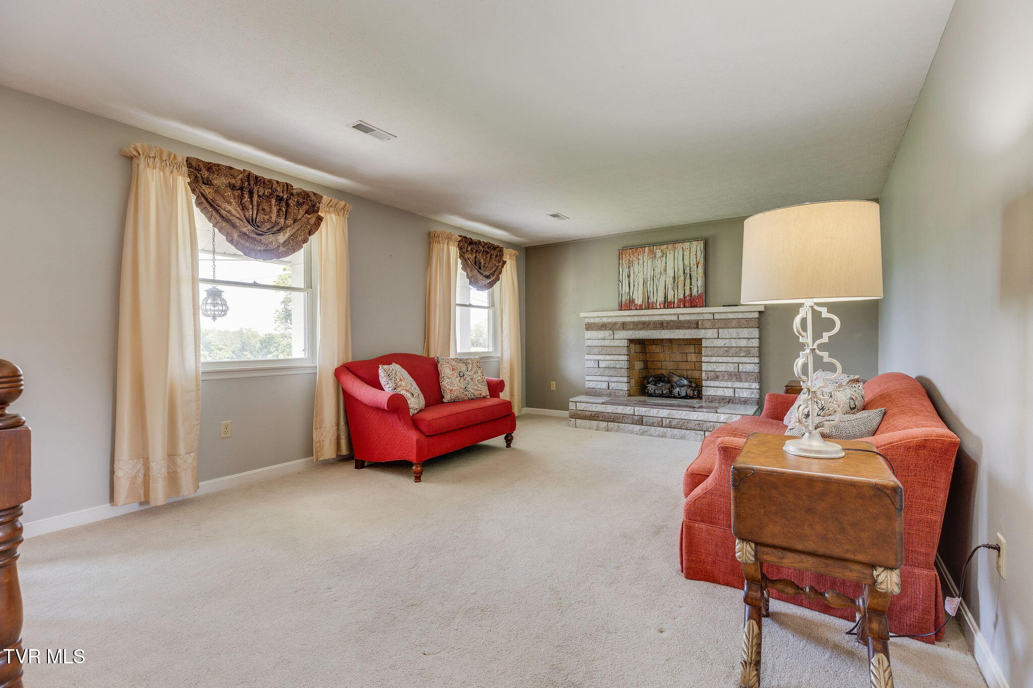 708 Hill Road Kingsport, TN 37664 - Photo 7 of 44 007