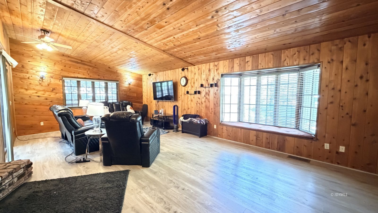 54061 Linger Lane Idyllwild, CA 92549 - Photo 5 of 51 Untitled