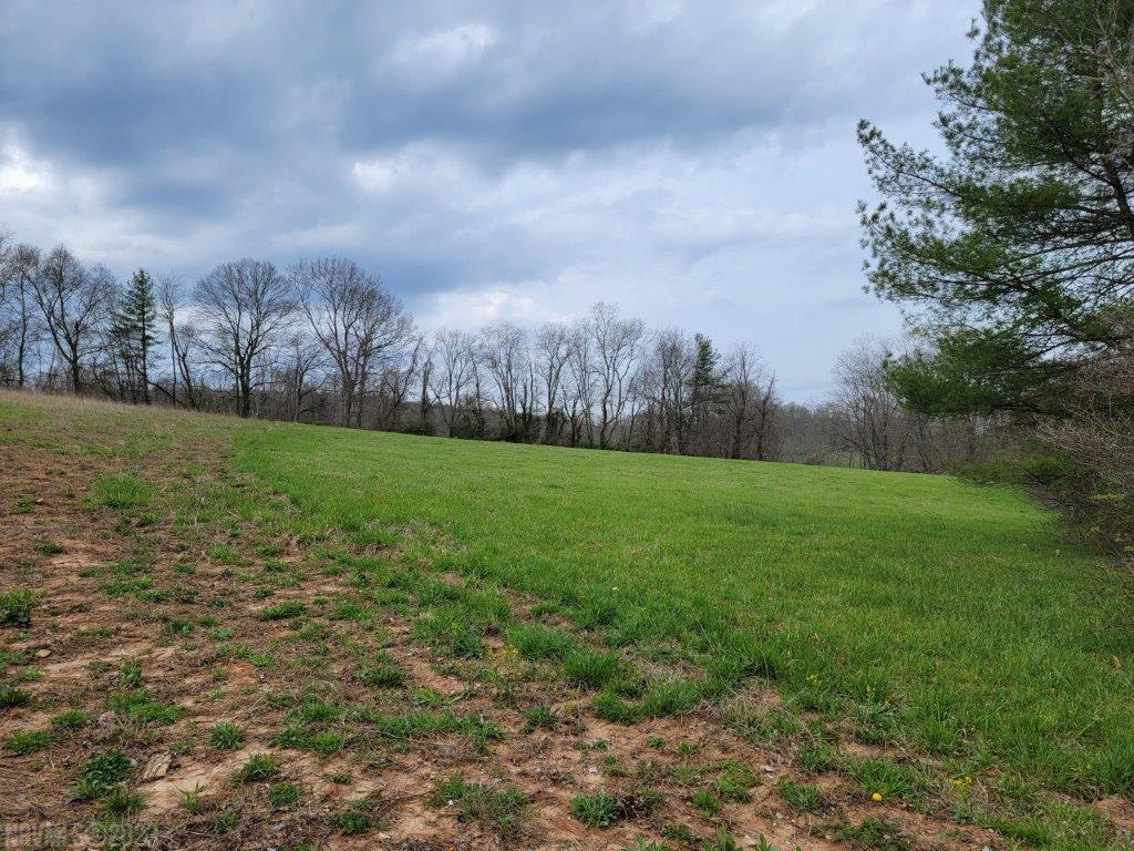 Tbd Hunters Ridge Road Dugspur, VA 24325 - Photo 6 of 65 Gallery Image 6