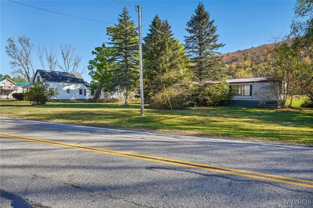 $215,000 | 5980 Humphrey Road, Great Valley, NY 14741