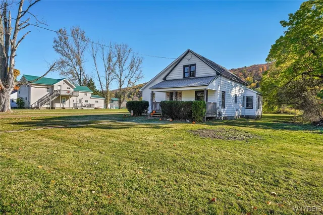 $215,000 | 5980 Humphrey Road, Great Valley, NY 14741