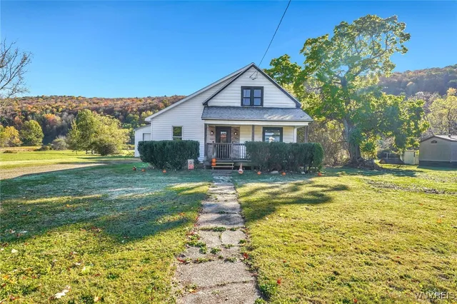 $215,000 | 5980 Humphrey Road, Great Valley, NY 14741