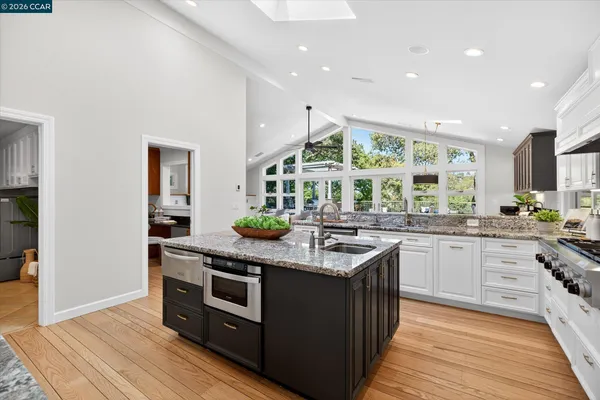 $3,150,000 | 36 Oak Drive, Orinda, CA 94563