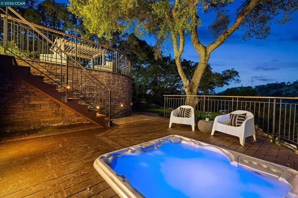 $3,150,000 | 36 Oak Drive, Orinda, CA 94563