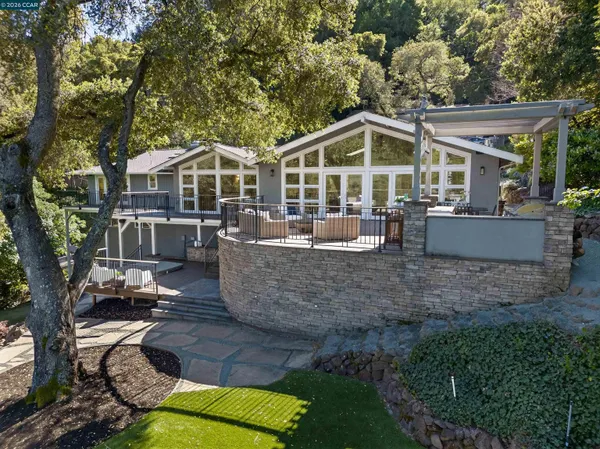 $3,150,000 | 36 Oak Drive, Orinda, CA 94563