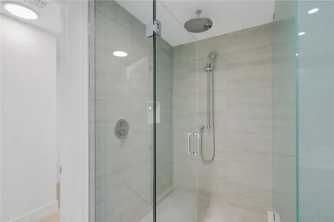 $1,950,000 | 151 North Seabreeze Boulevard, Unit 903E, Fort Lauderdale, FL 33304