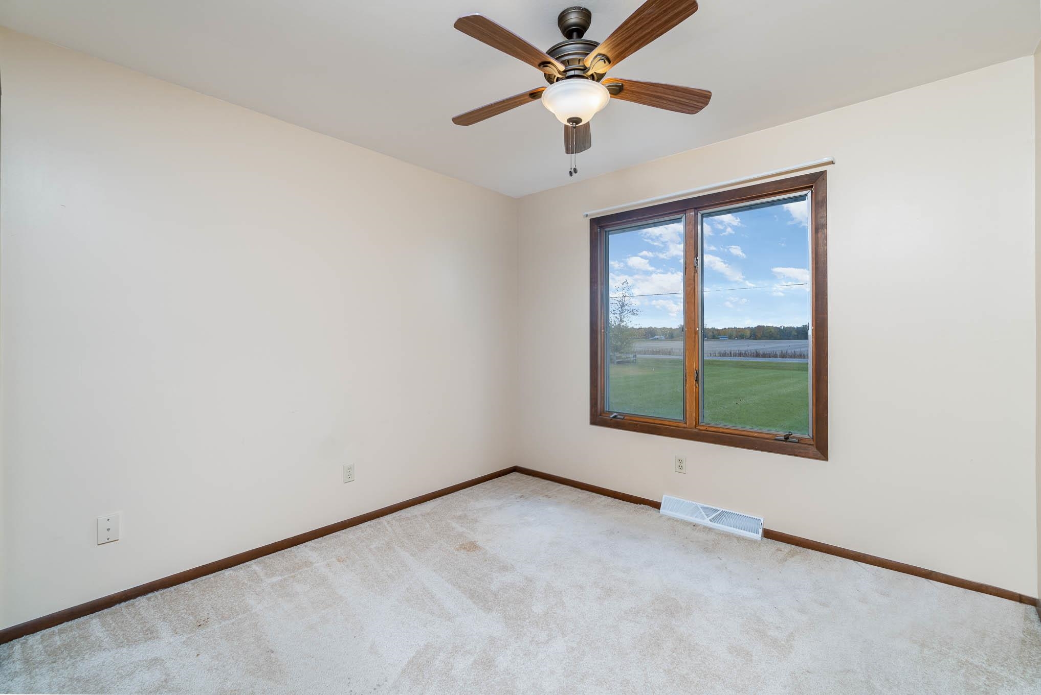 1441 South Grey Road Midland, MI 48640 - Photo 13 of 20