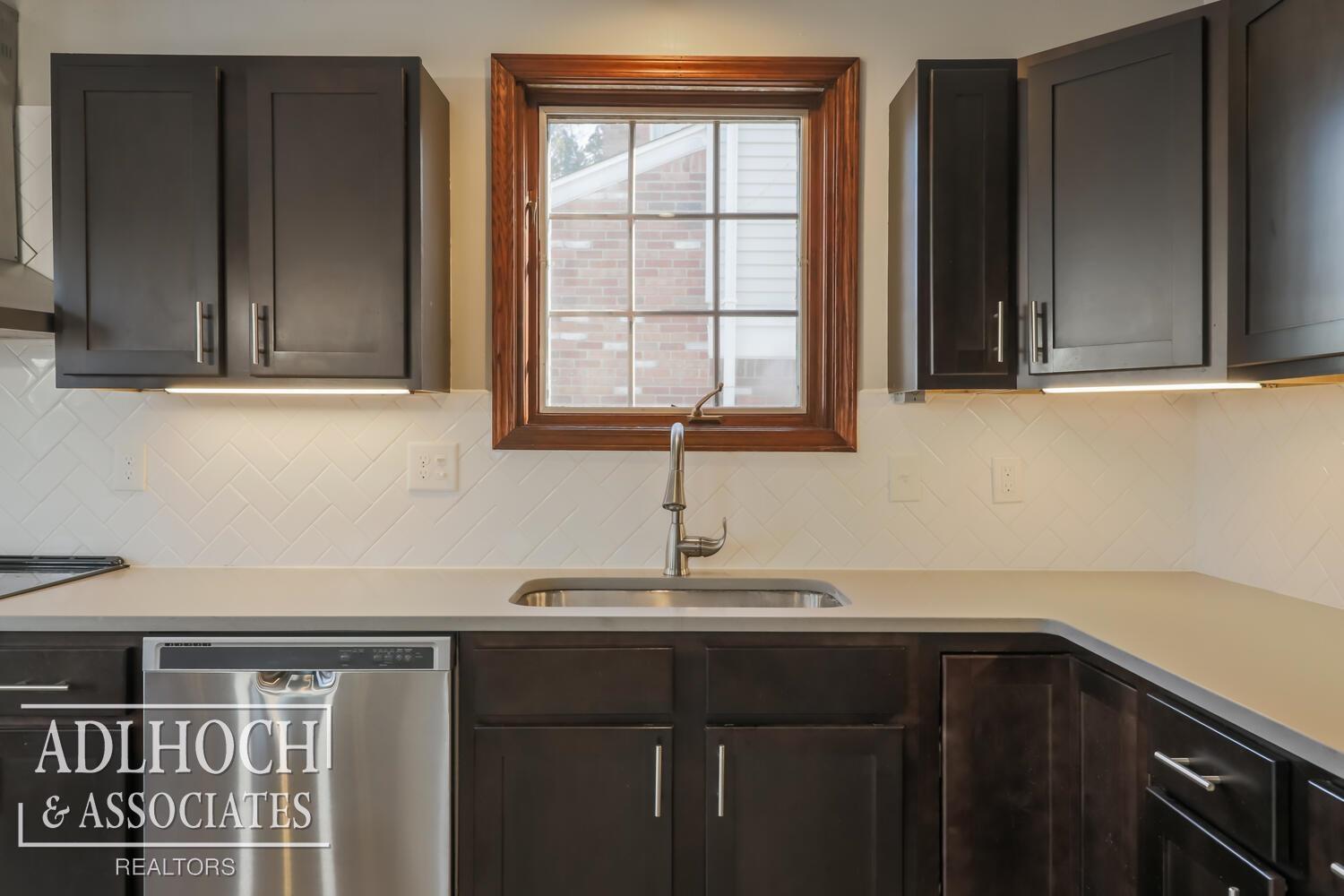320 Moran Road Grosse Pointe Farms, MI 48236 - Photo 9 of 20