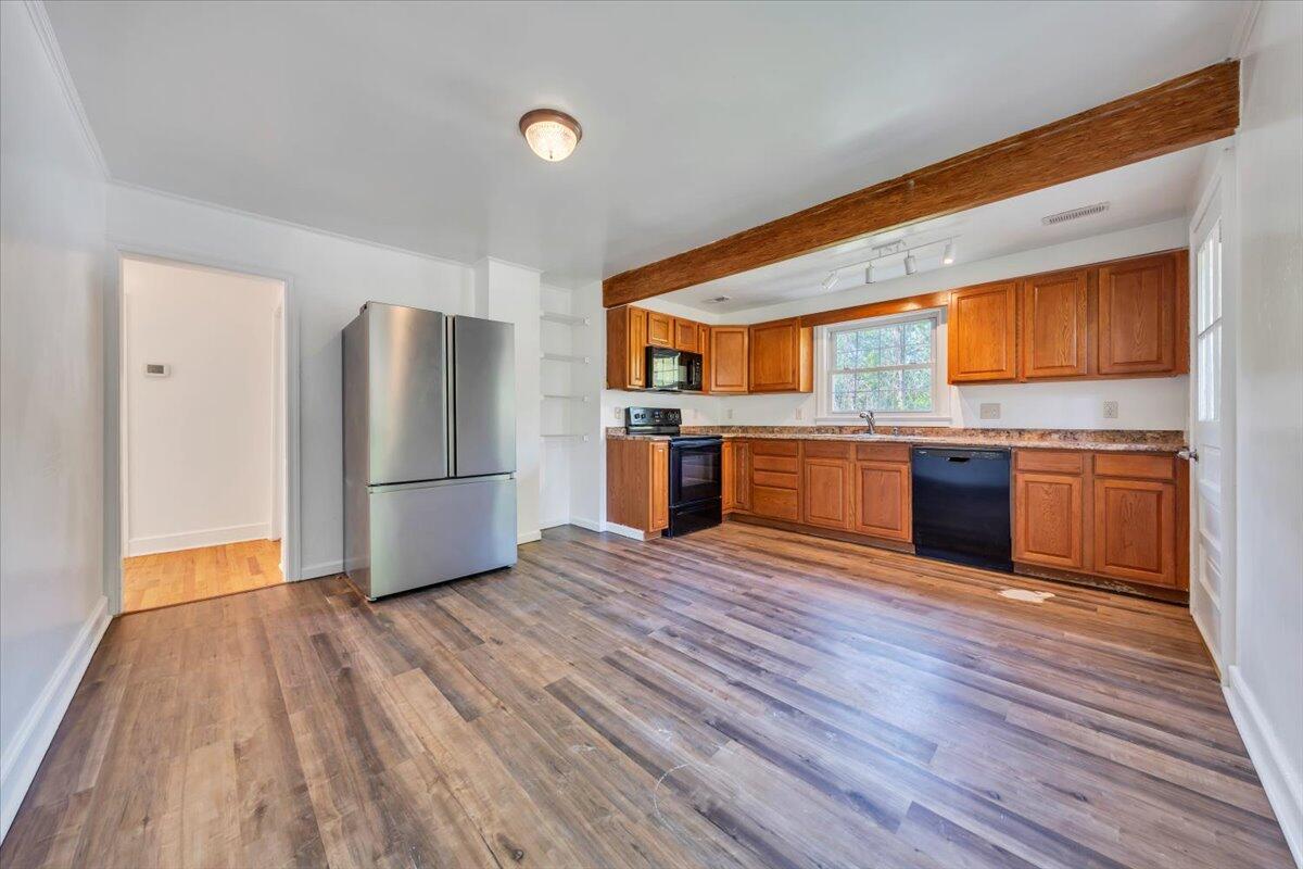 1054 Martin McNeil Road Salem, VA 24153 - Photo 15 of 32 13-MIB02679