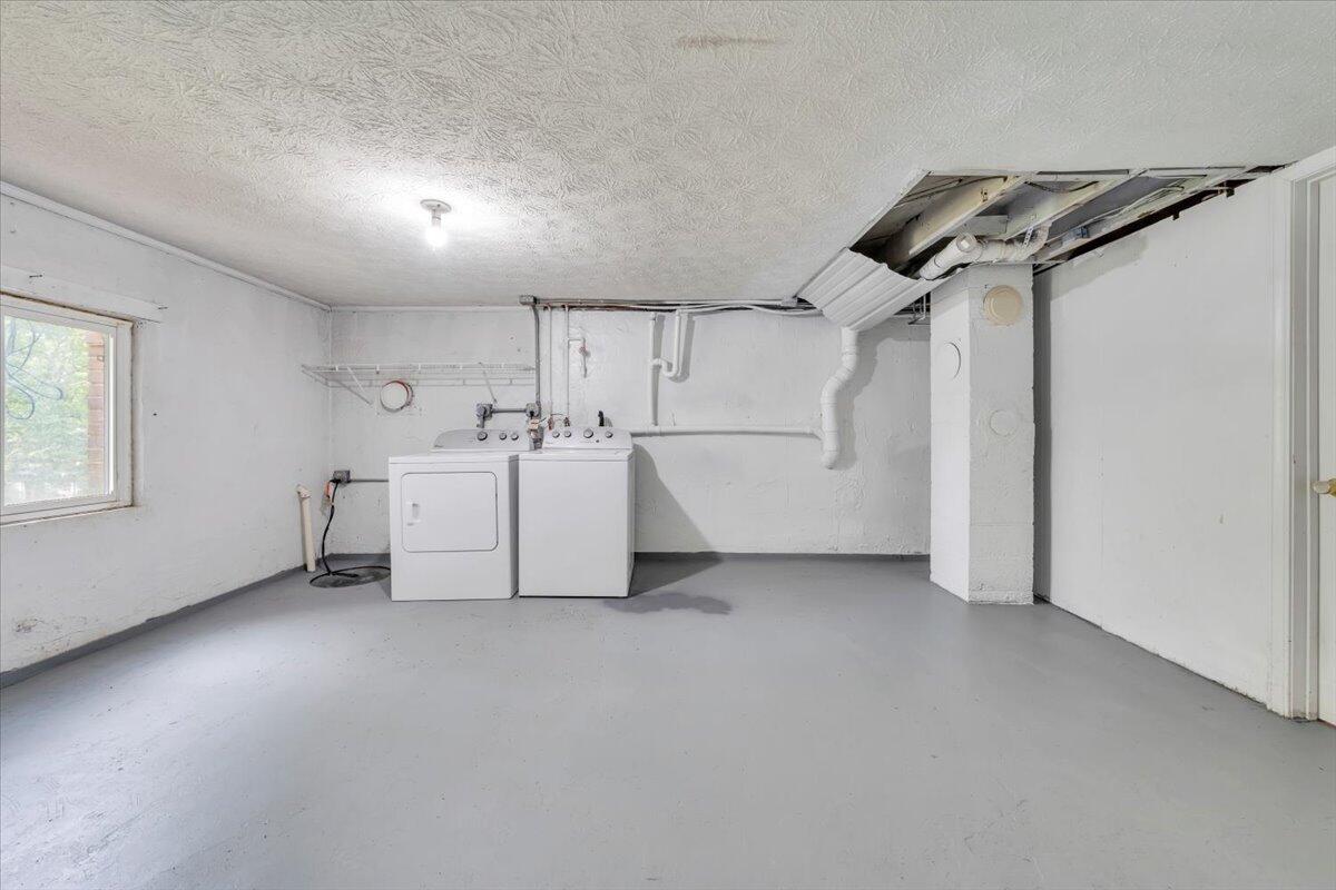 1054 Martin McNeil Road Salem, VA 24153 - Photo 22 of 32 20-MIB02697