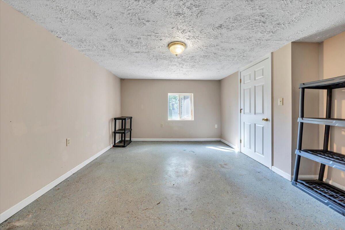 1054 Martin McNeil Road Salem, VA 24153 - Photo 24 of 32 22-MIB02706