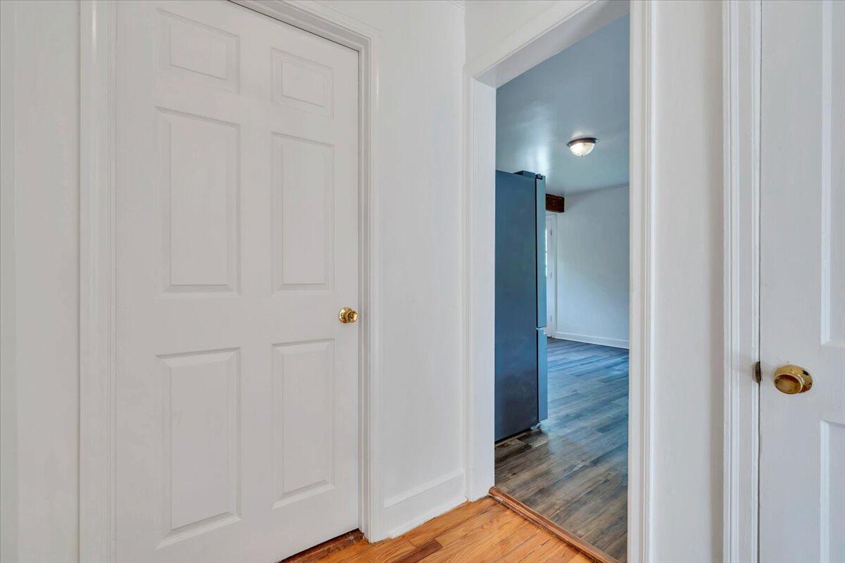 1054 Martin McNeil Road Salem, VA 24153 - Photo 9 of 32 07-MIB02661