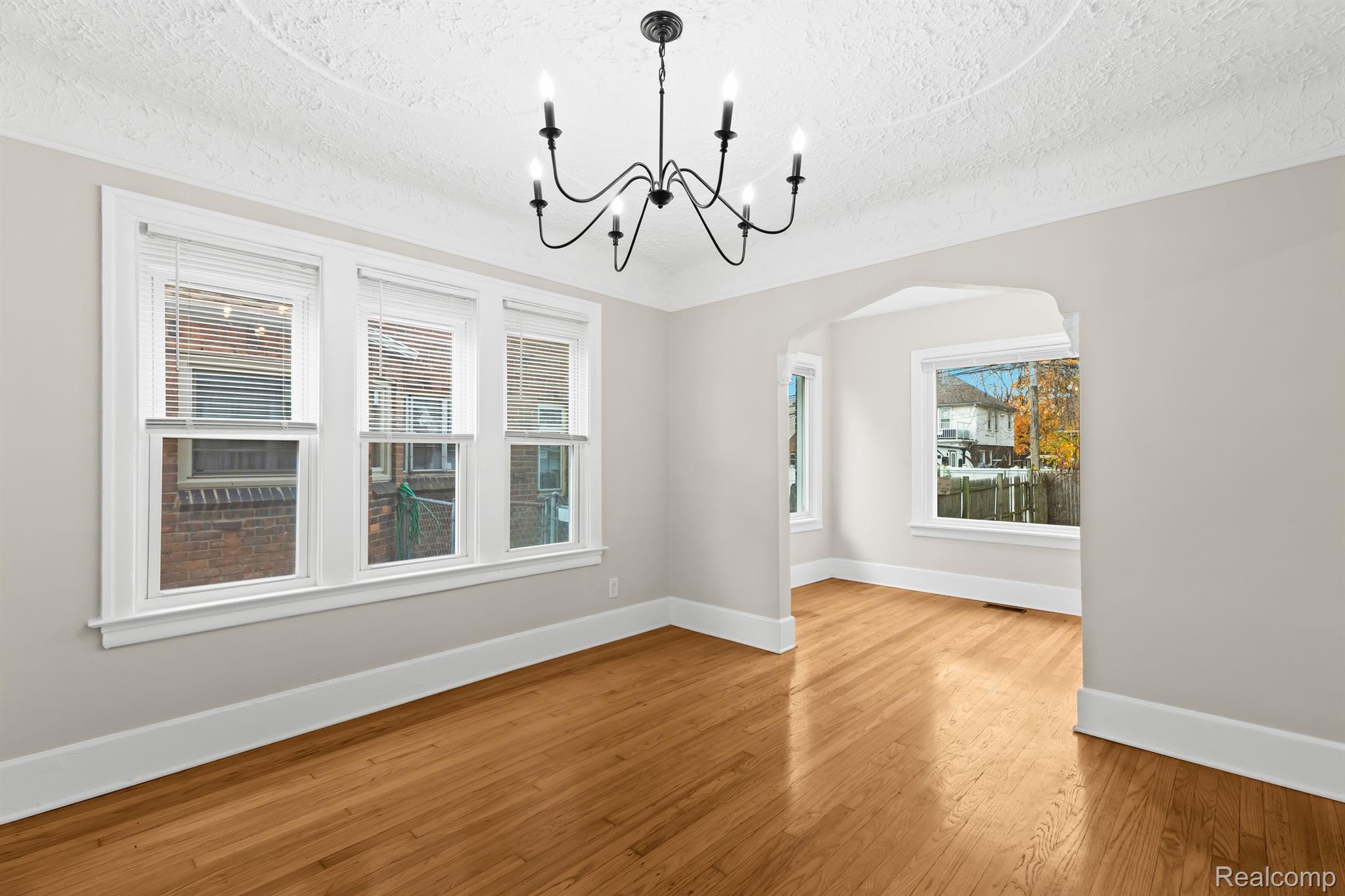 14211 Rutherford Street Detroit, MI 48227 - Photo 8 of 25 Gallery Image 8
