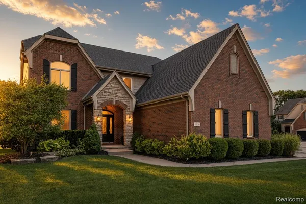 $599,900 | 48850 Austrian Pine Drive, Macomb, MI 48044
