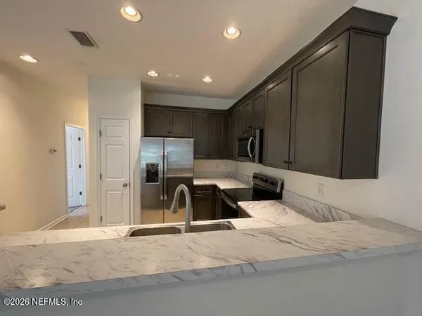 $1,575 | 12301 Kernan Forest Boulevard, Unit 406, Jacksonville, FL 32225