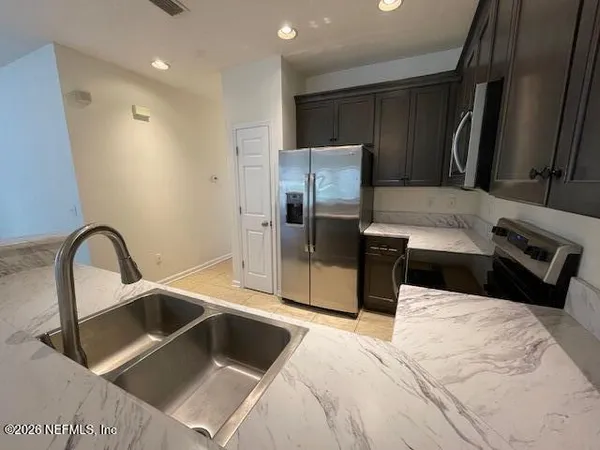 $1,575 | 12301 Kernan Forest Boulevard, Unit 406, Jacksonville, FL 32225