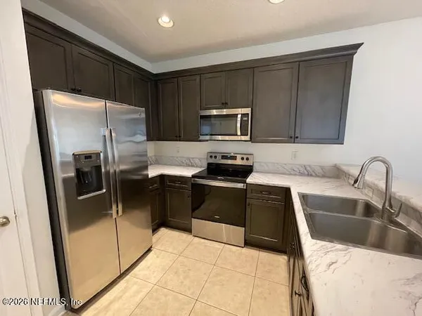 $1,575 | 12301 Kernan Forest Boulevard, Unit 406, Jacksonville, FL 32225