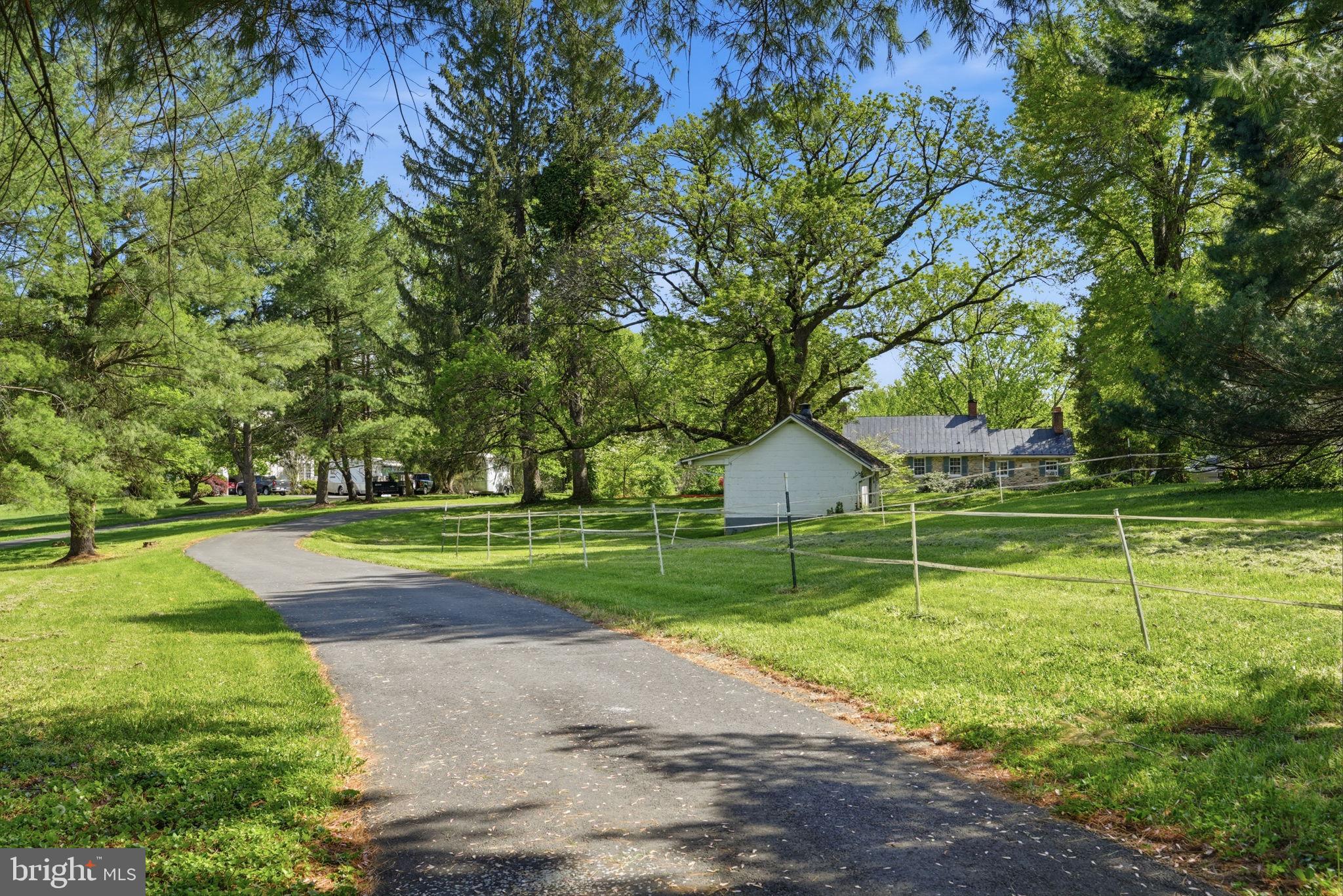 38863 Ridge Court Hamilton, VA 20158 - Photo 14 of 90