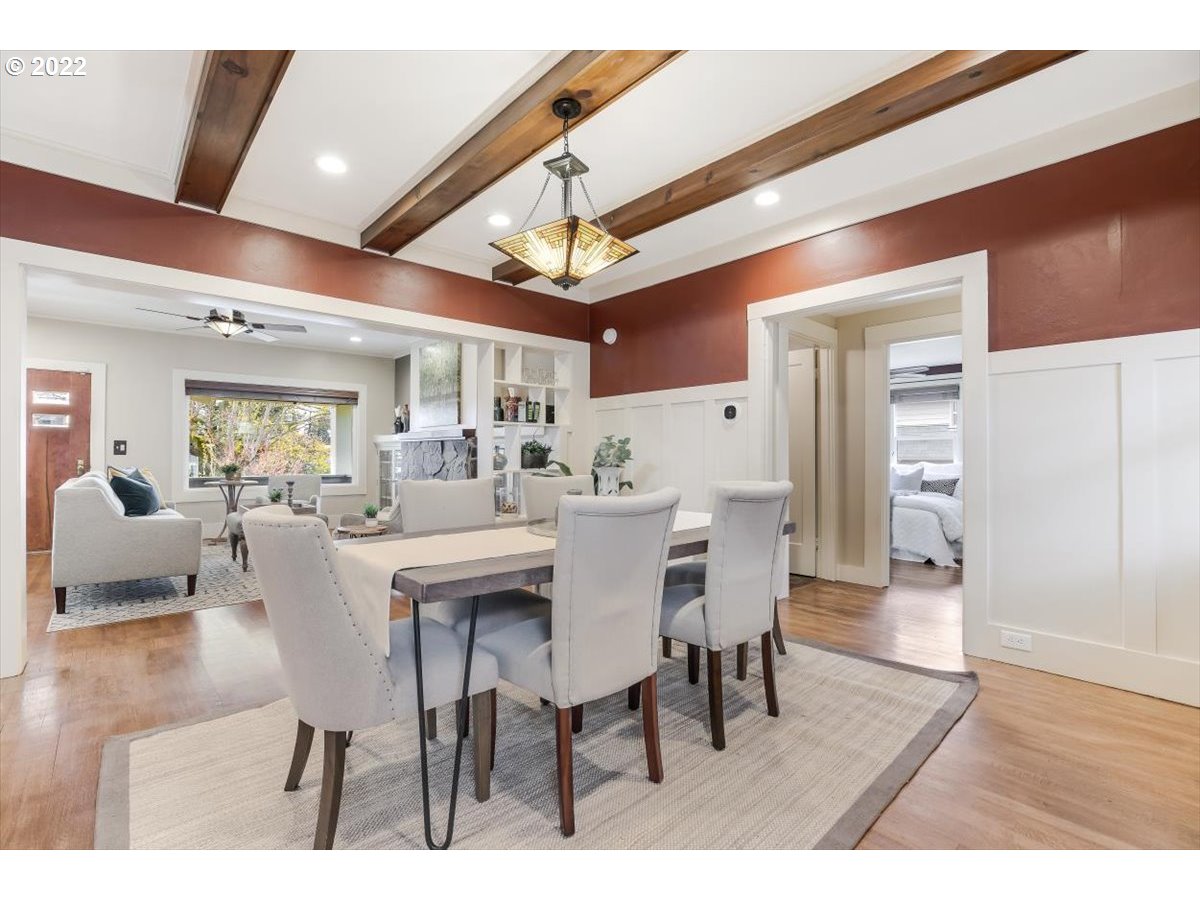 123 Shirley Street Molalla, OR 97038 - Photo 16 of 32 a view of a dining room with furniture and wooden floor