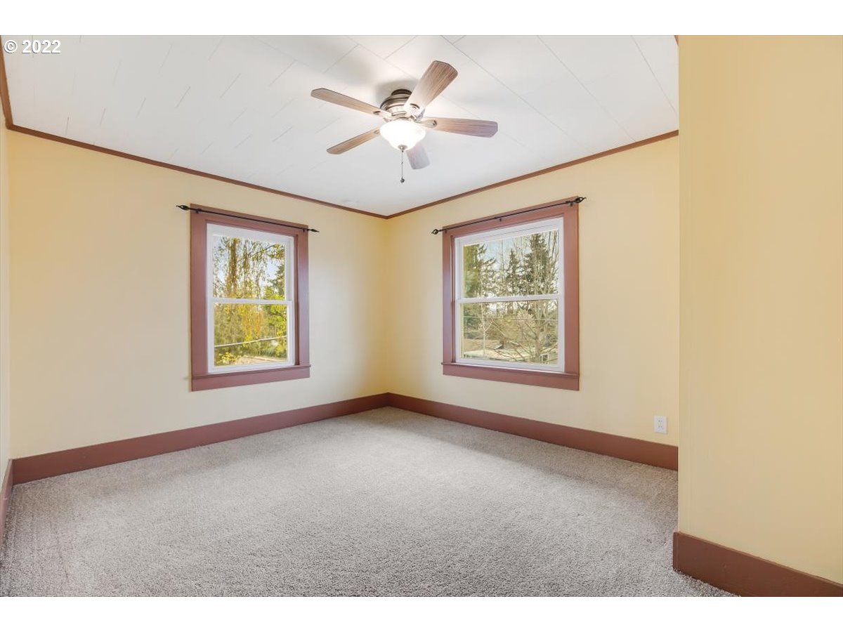 123 Shirley Street Molalla, OR 97038 - Photo 29 of 32 a view of an empty room with a window