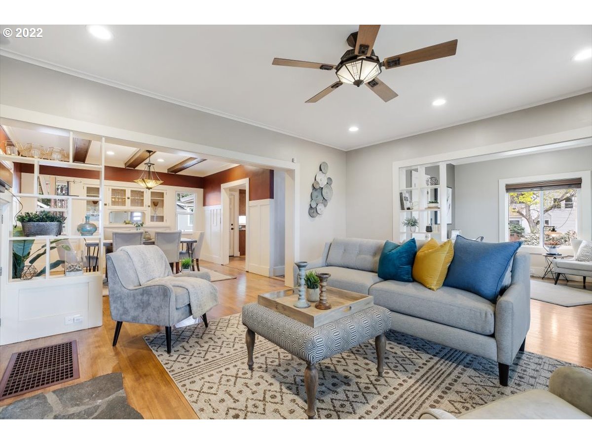 123 Shirley Street Molalla, OR 97038 - Photo 7 of 32 a living room with furniture and a chandelier