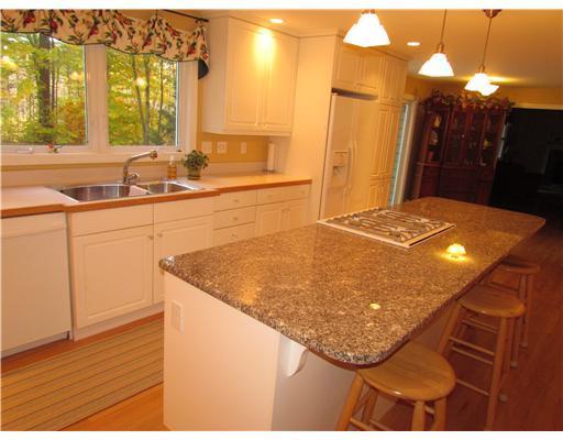 20 Country Charm Road Cumberland, ME 04021 - Photo 10 of 23 Kitchen.