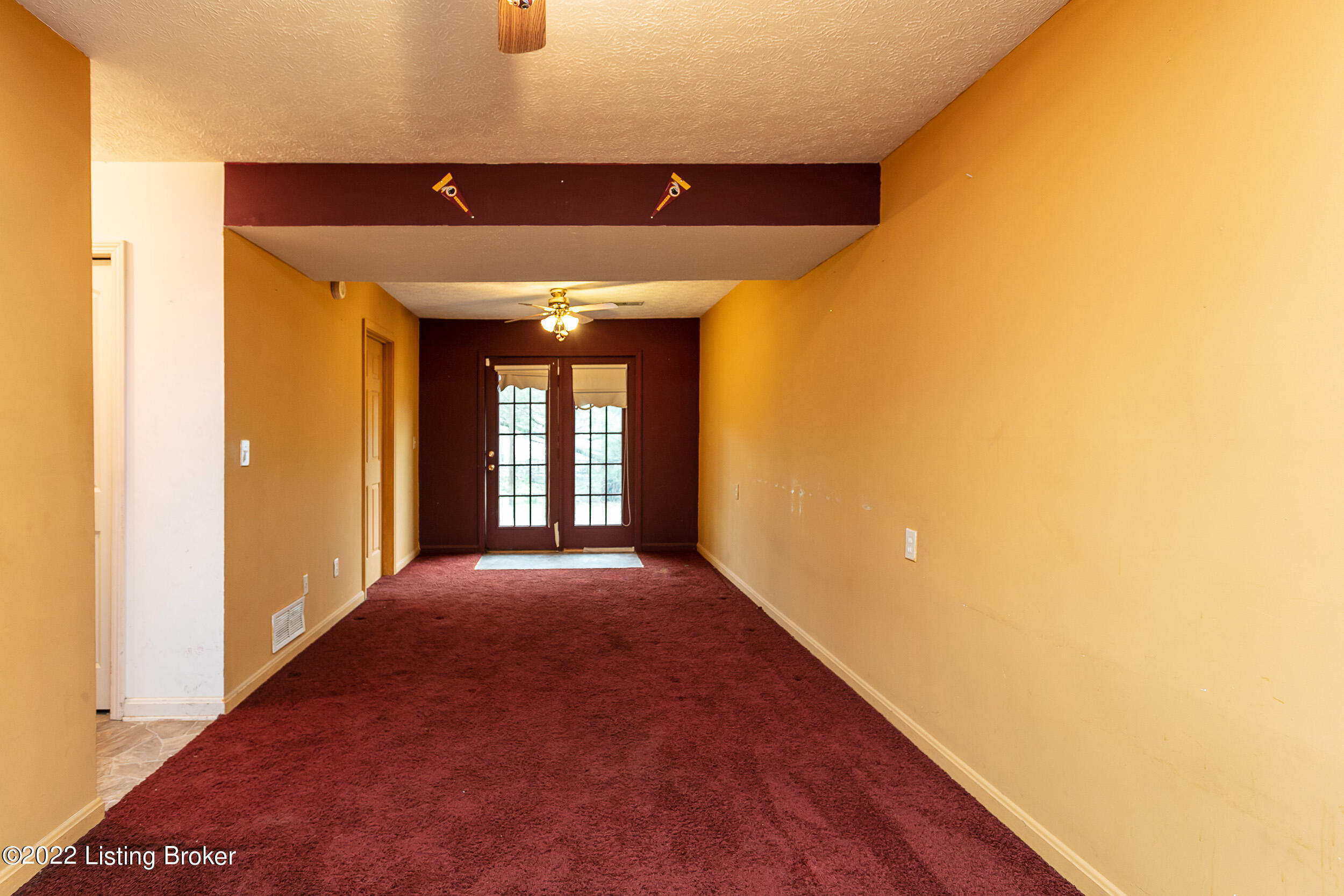 881 Cheyenne Road Radcliff, KY 40160 - Photo 29 of 32 881Cheyenne029