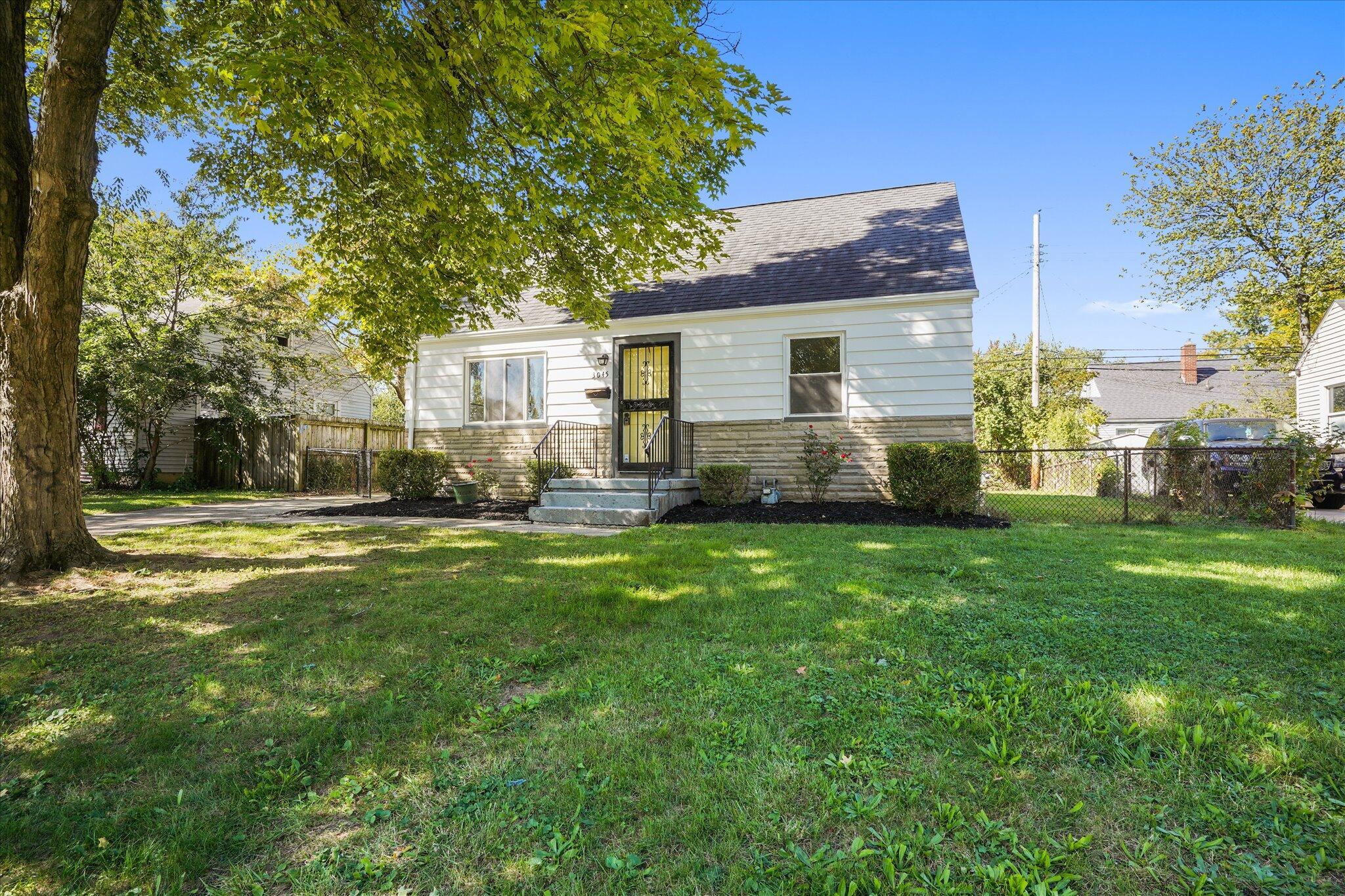 3045 Gerbert Road Columbus, OH 43224 - Photo 3 of 24 Gallery Image 3