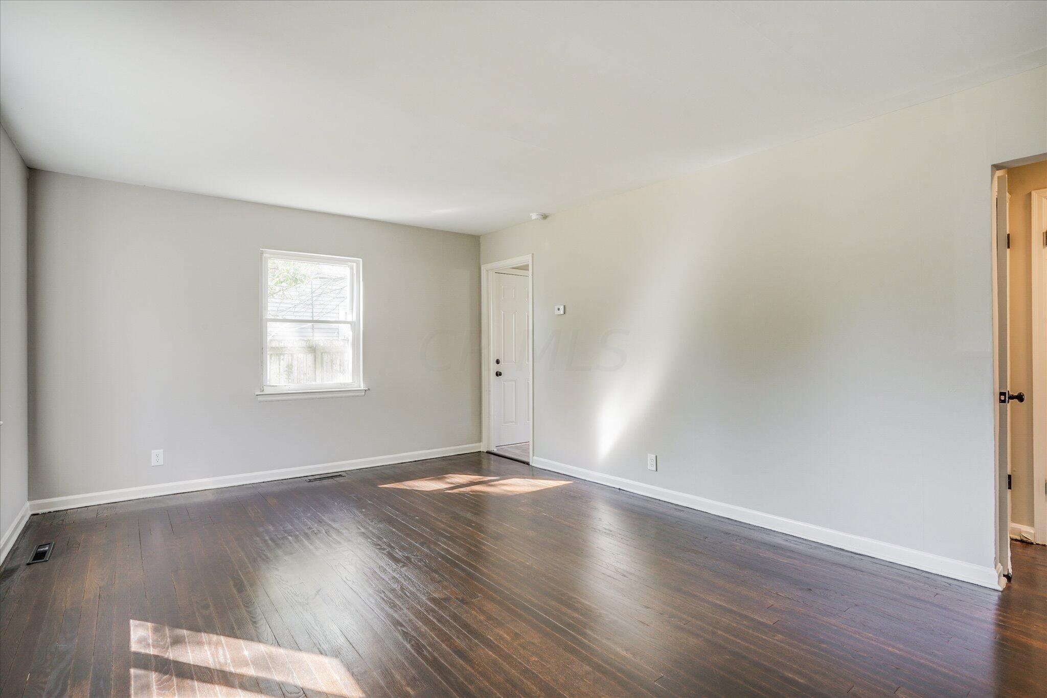 3045 Gerbert Road Columbus, OH 43224 - Photo 5 of 24 Gallery Image 5