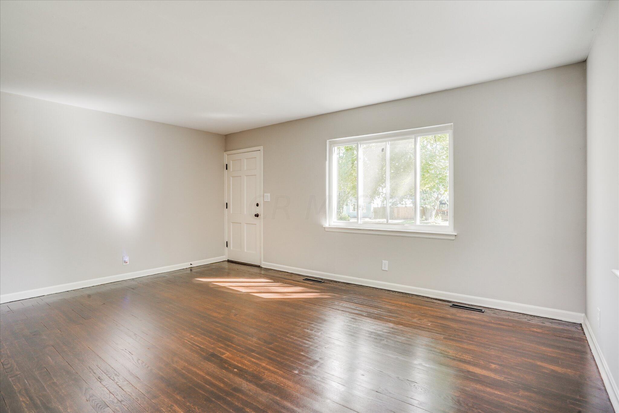 3045 Gerbert Road Columbus, OH 43224 - Photo 7 of 24 Gallery Image 7