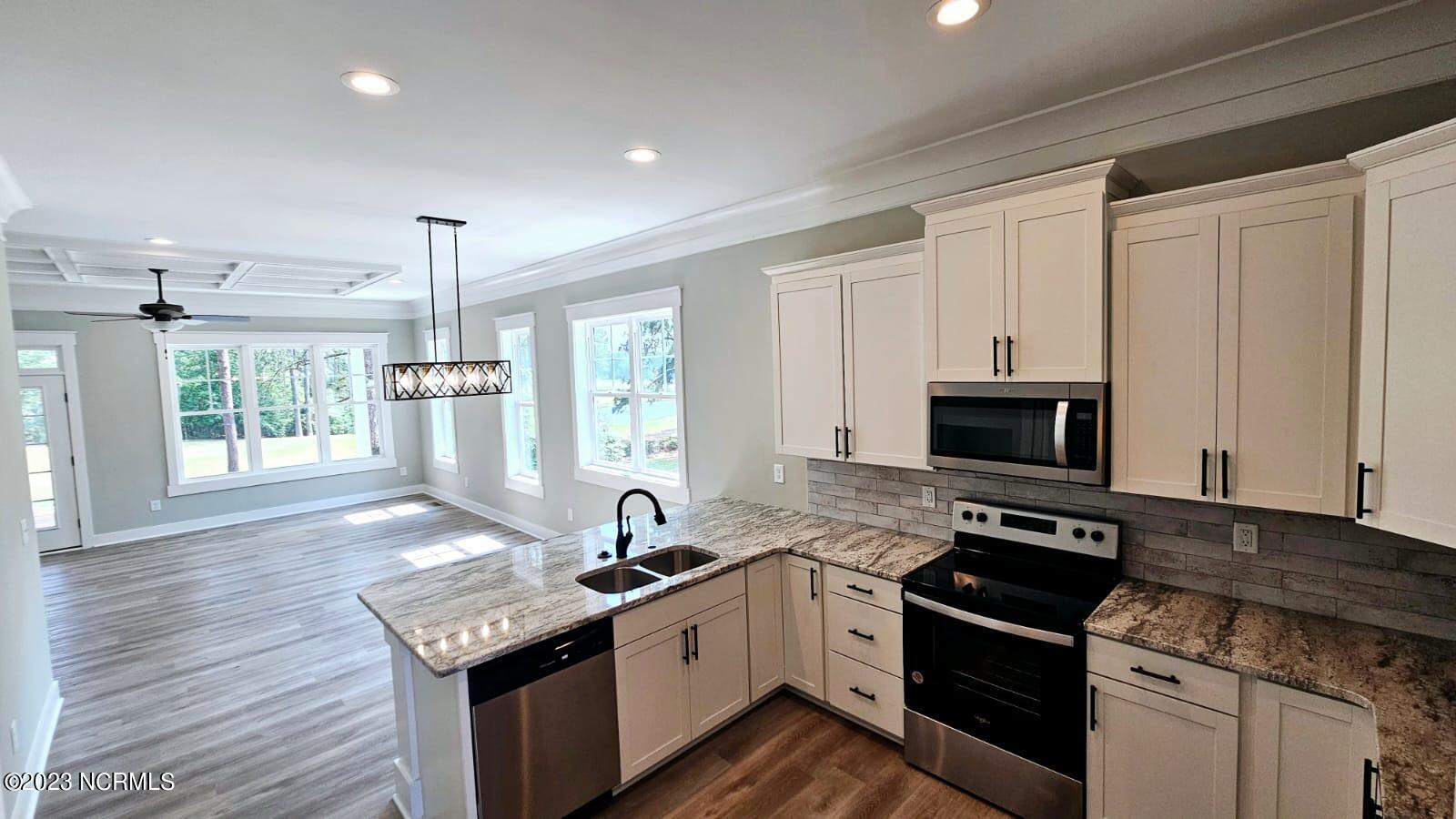 60 Cochrane Castle Circle Pinehurst, NC 28374 - Photo 12 of 54 86561b11-e050-4020-9d0d-258ba75603d1