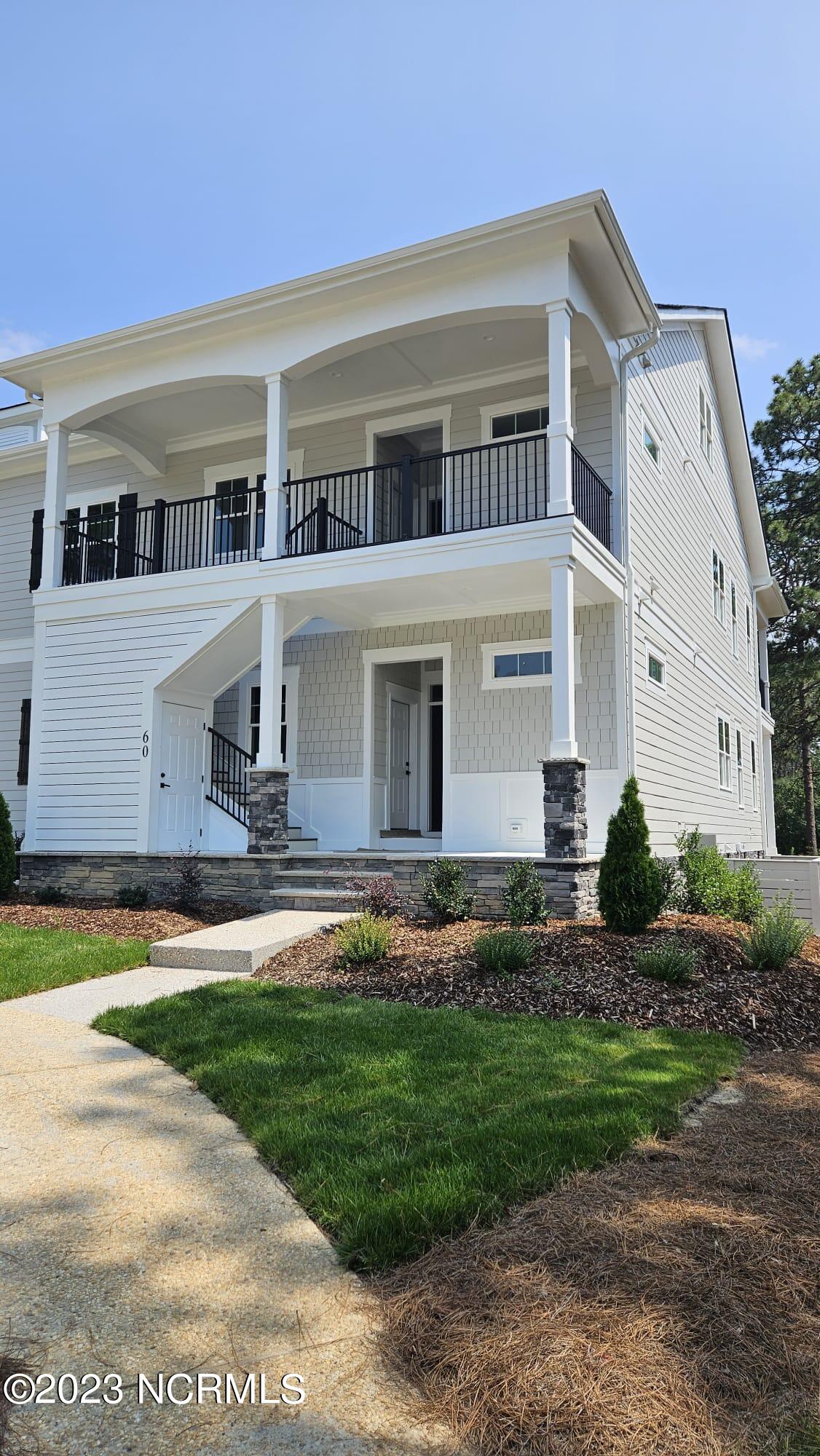 60 Cochrane Castle Circle Pinehurst, NC 28374 - Photo 5 of 54 af404fb5-f119-44b3-859f-3e61f2b4be69