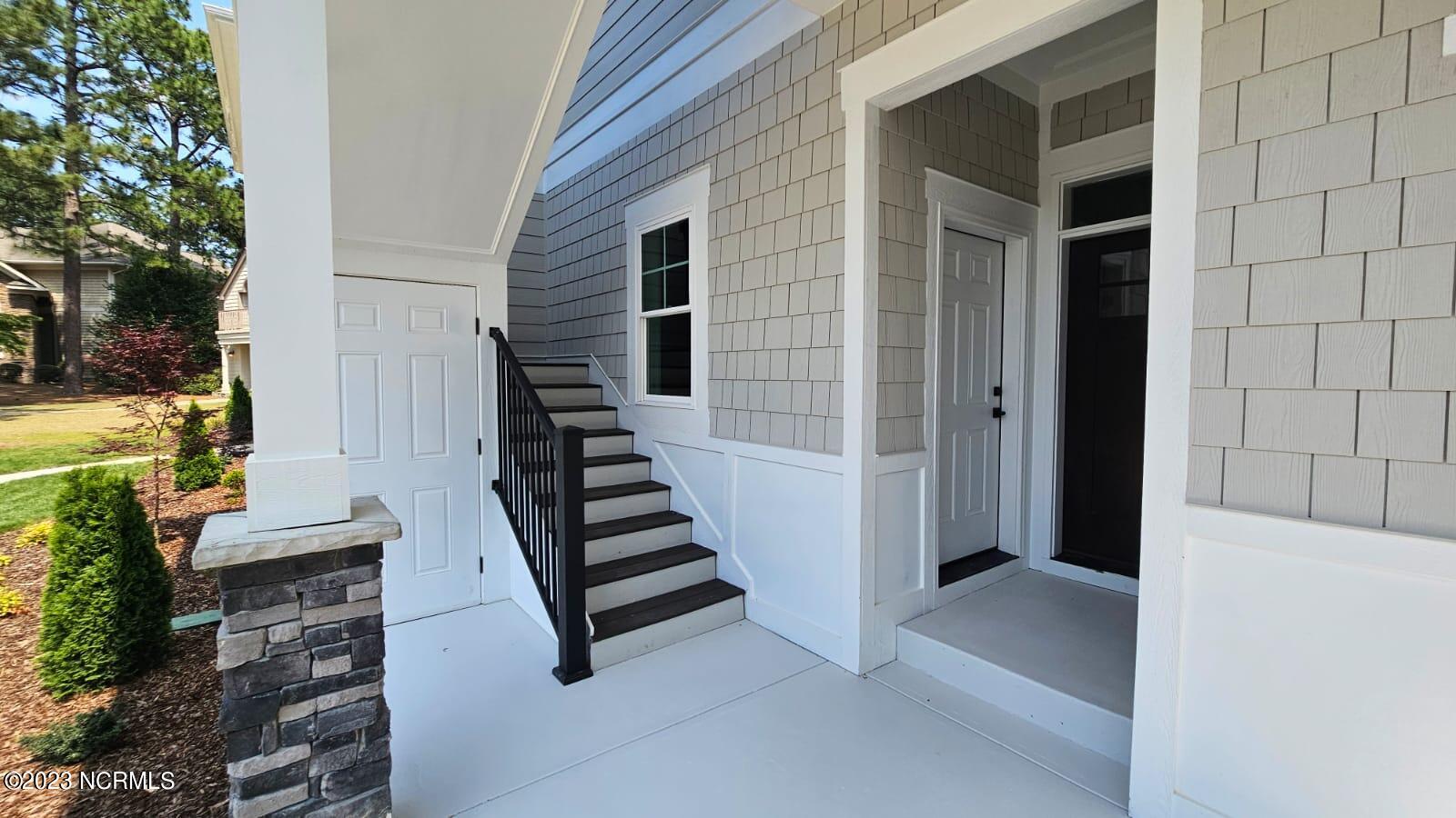 60 Cochrane Castle Circle Pinehurst, NC 28374 - Photo 7 of 54 08320a57-d821-485b-8484-99094b37a5ec