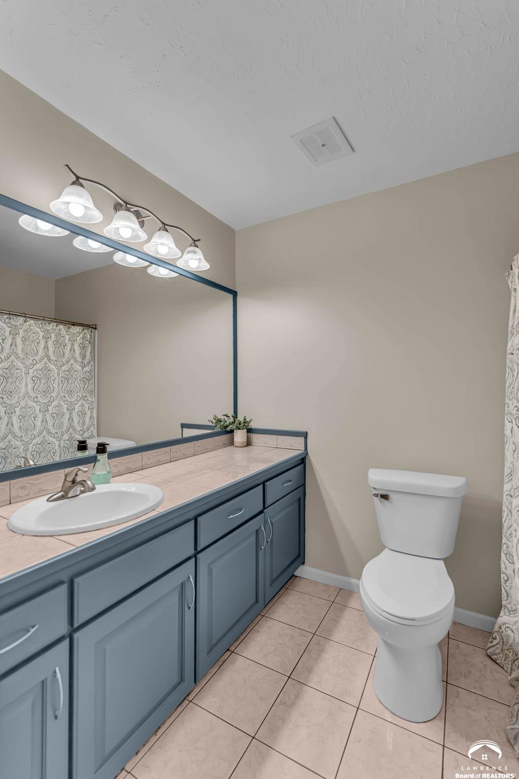 2122 Marvonne Road Lawrence, KS 66047 - Photo 20 of 45
