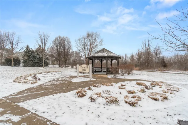 $314,900 | 1011 Reserve Drive, Elgin, IL 60124