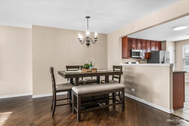 $314,900 | 1011 Reserve Drive, Elgin, IL 60124