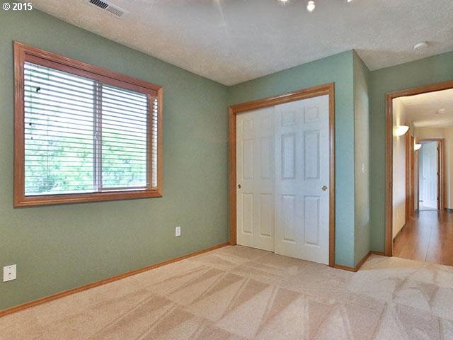 2013 Northeast Gertz Road Portland, OR 97211 - Photo 11 of 16 Bedroom