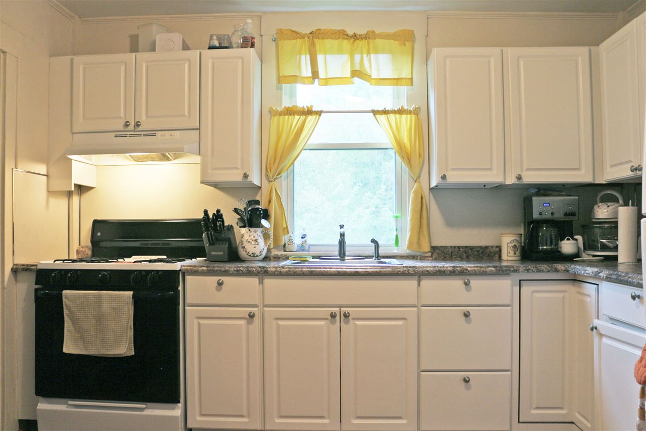21 Mont Vernon Road New Boston, NH 03070 - Photo 14 of 24