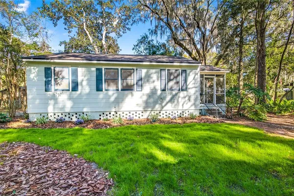$299,000 | 914 Northeast 6th Avenue, Gainesville, FL 32601