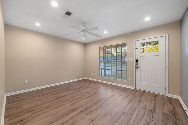 $1,950 | 1009 Alden Drive, Austin, TX 78758