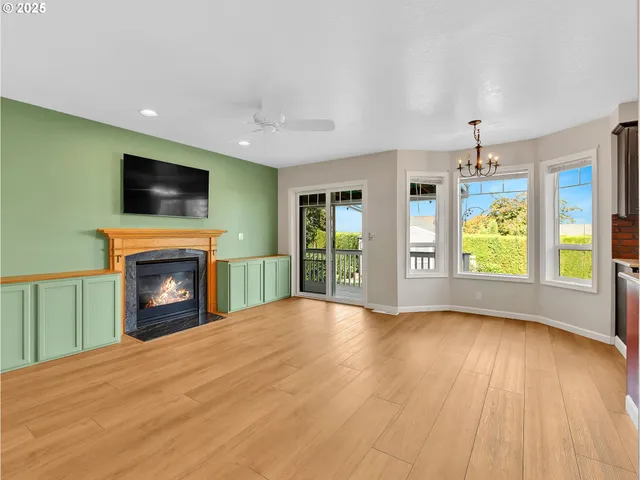 $549,500 | 1953 Southwest Northstar Way, Troutdale, OR 97060