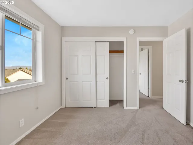 $549,500 | 1953 Southwest Northstar Way, Troutdale, OR 97060