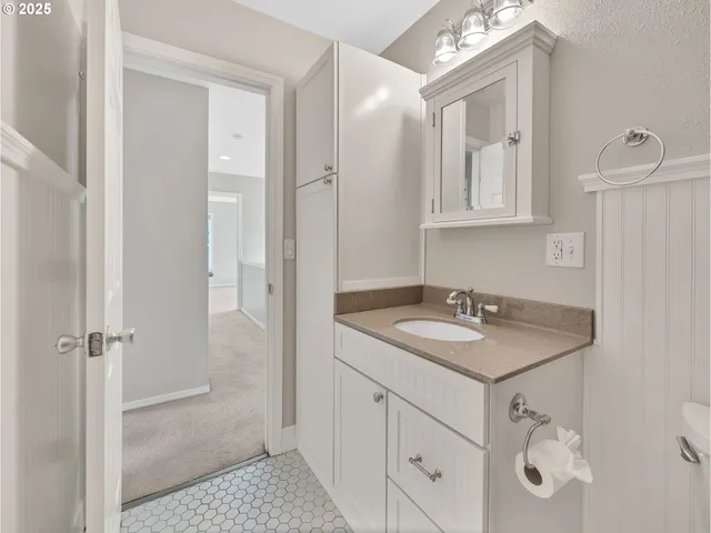 $549,500 | 1953 Southwest Northstar Way, Troutdale, OR 97060