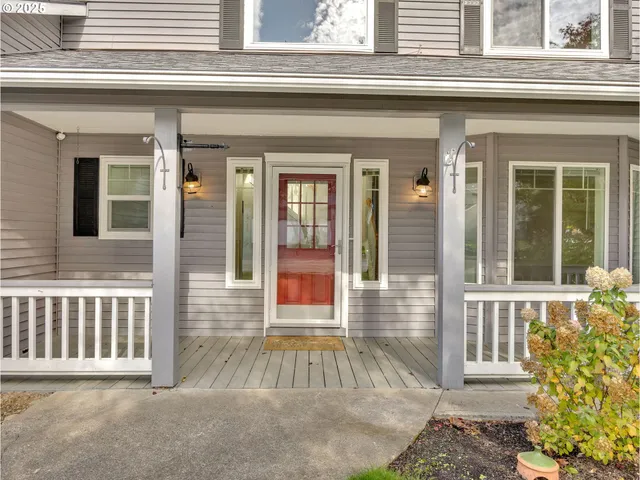 $549,500 | 1953 Southwest Northstar Way, Troutdale, OR 97060